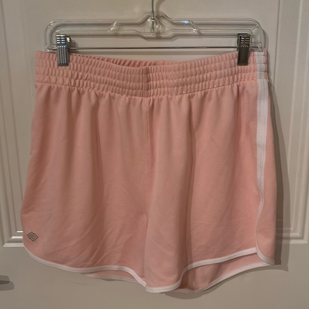 Zelos pink shorts